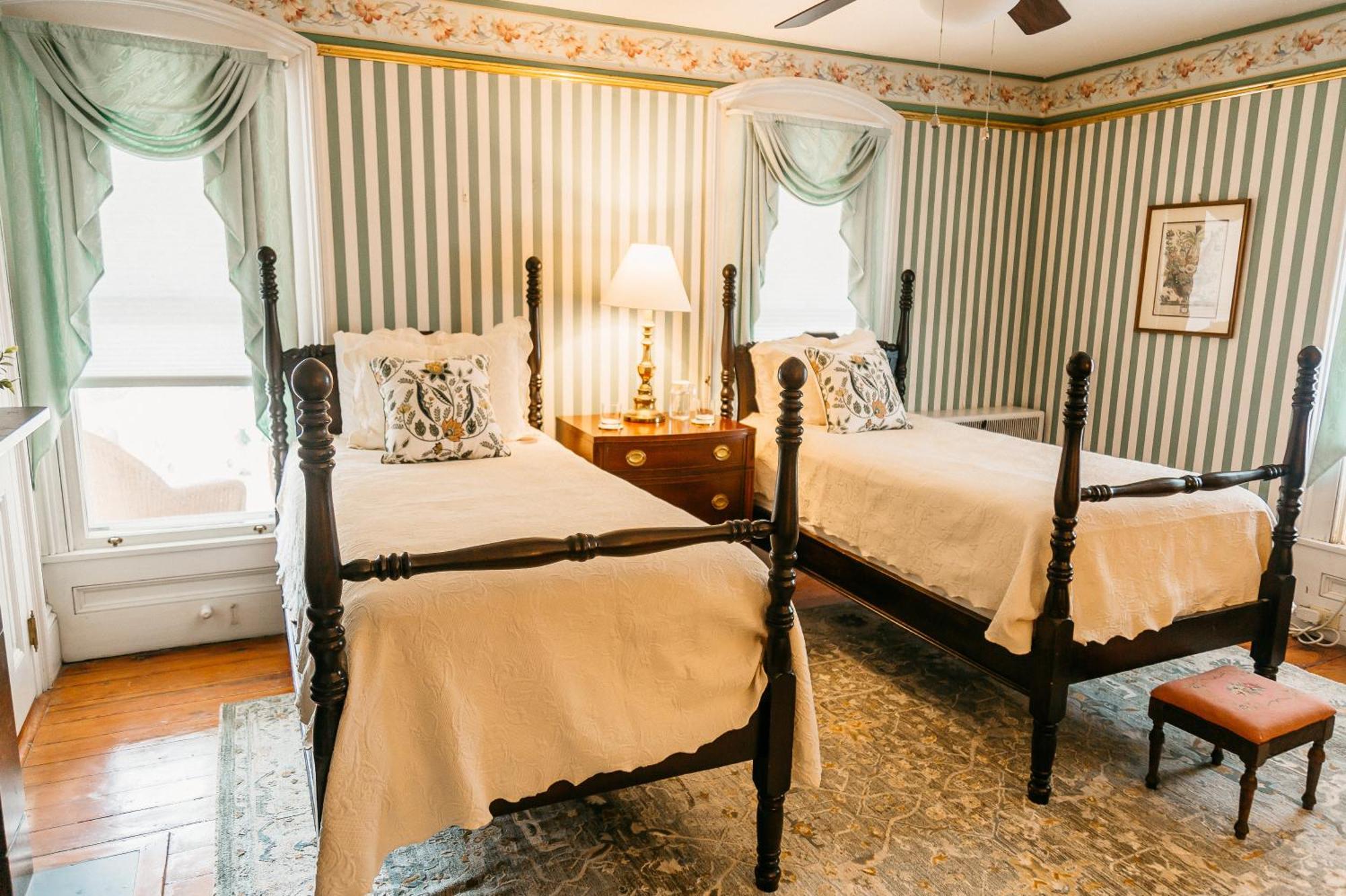 River House Inn Snow Hill エクステリア 写真